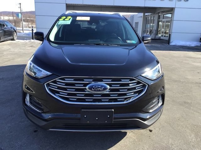 Certified 2022 Ford Edge SEL w/ Convenience Package AWD/4WD image 3