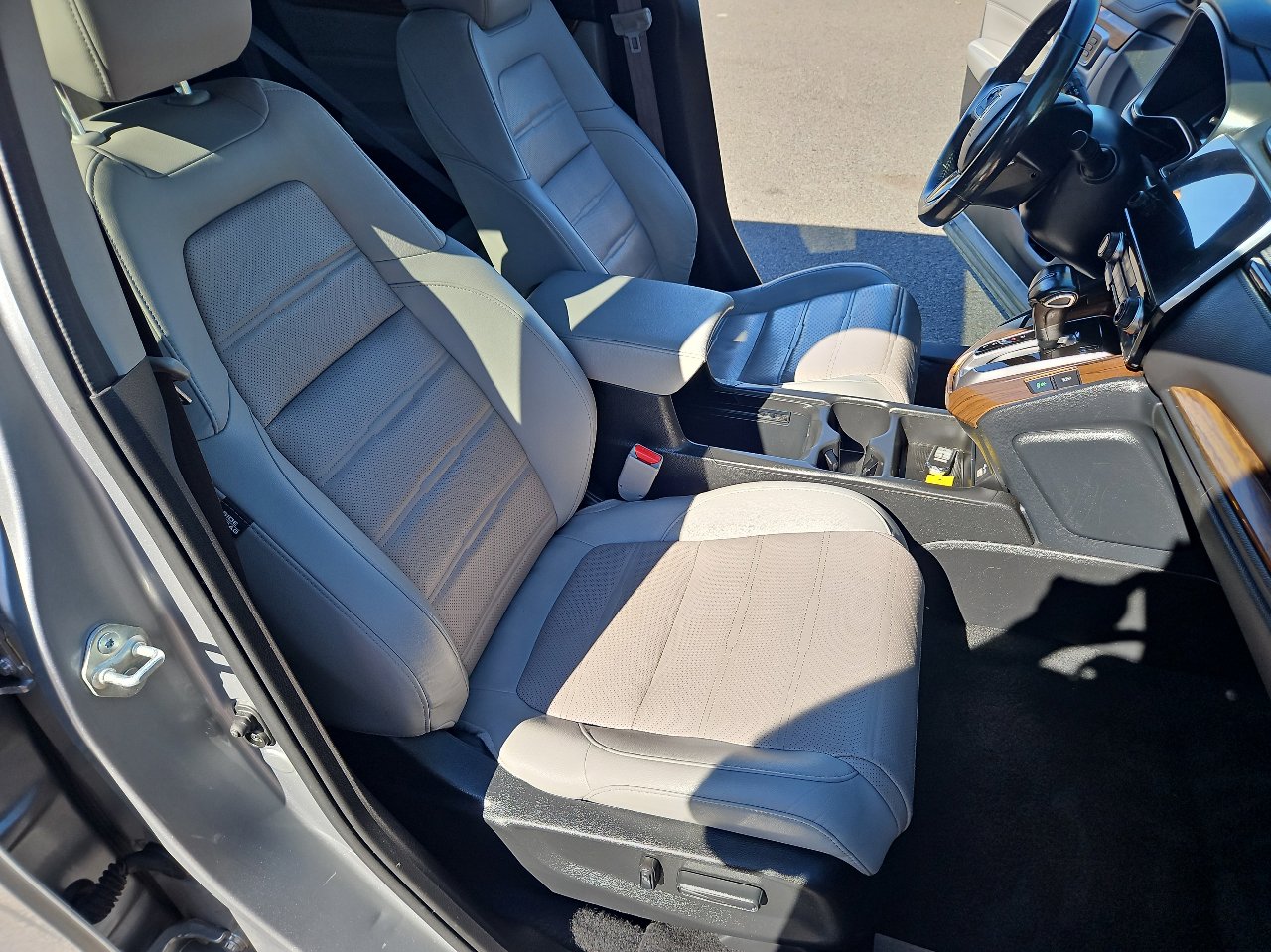 Used 2021 Honda CR-V EX-L image 16