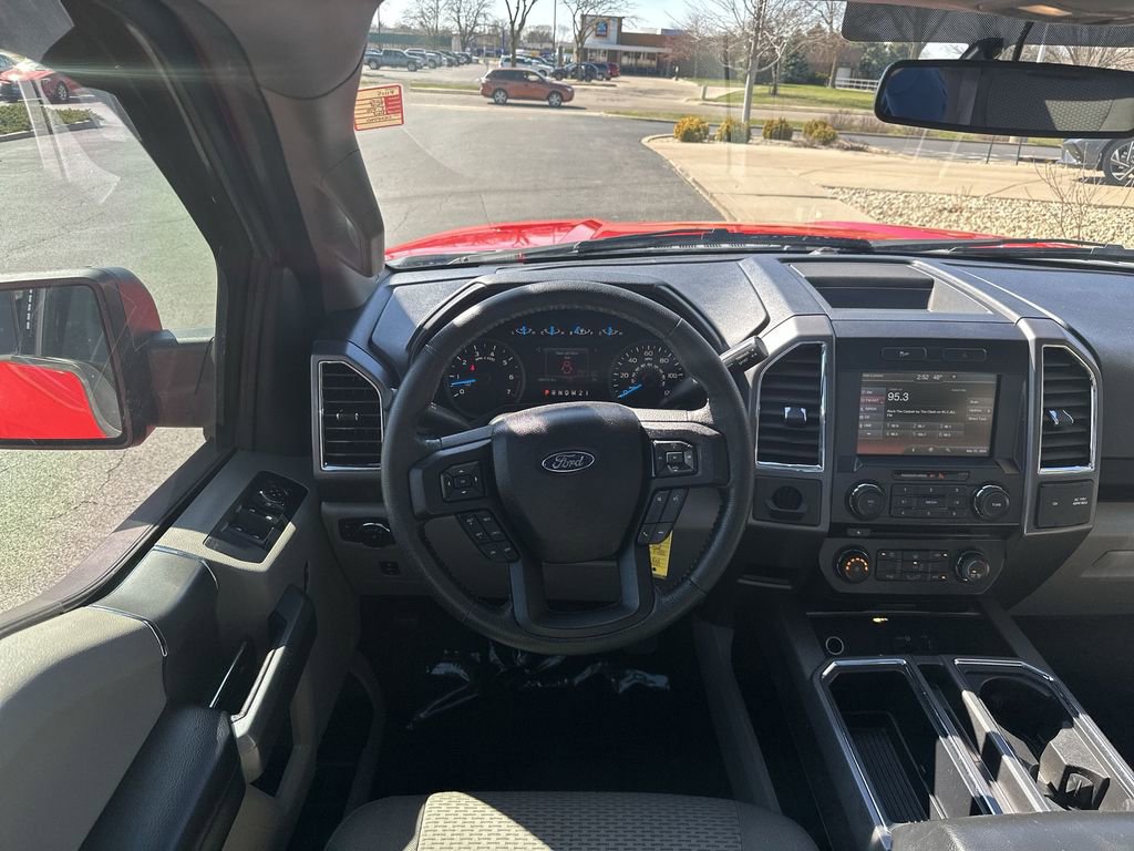 Used 2015 Ford F150 XLT w/ Equipment Group 302A Luxury image 11