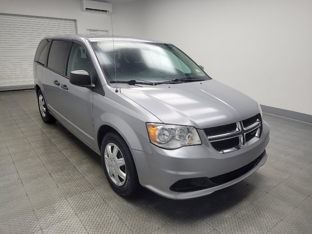 Used 2020 Dodge Grand Caravan SE w/ UConnect Hands-Free Group image 13
