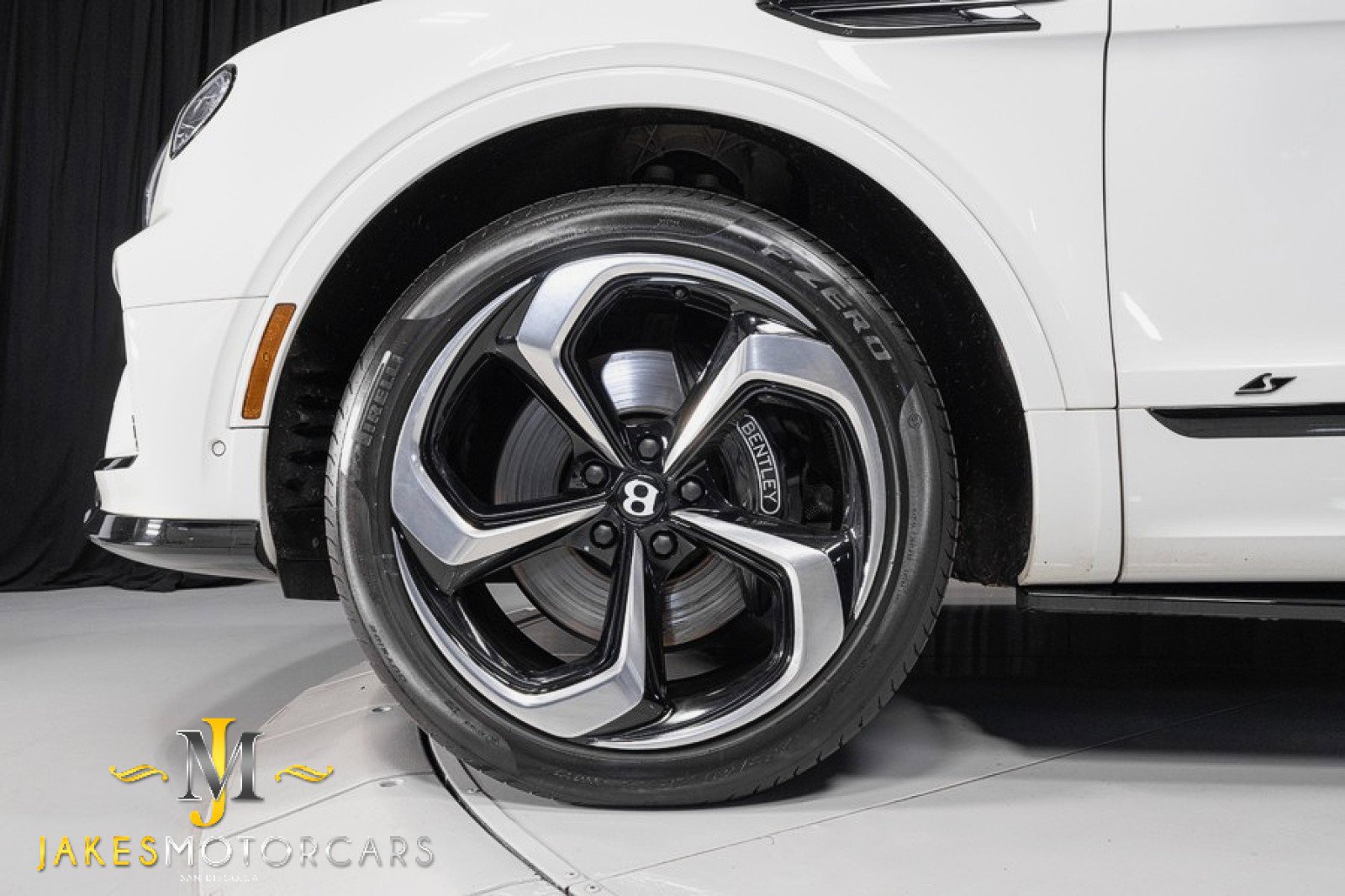 Used 2022 Bentley Bentayga AWD/4WD image 69