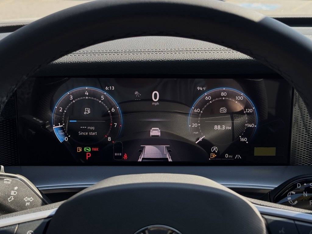 New 2025 Volkswagen Tiguan SE R-Line image 30