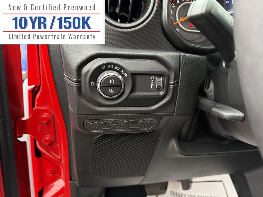 Used 2024 Jeep Gladiator Rubicon w/ Technology Group image 17