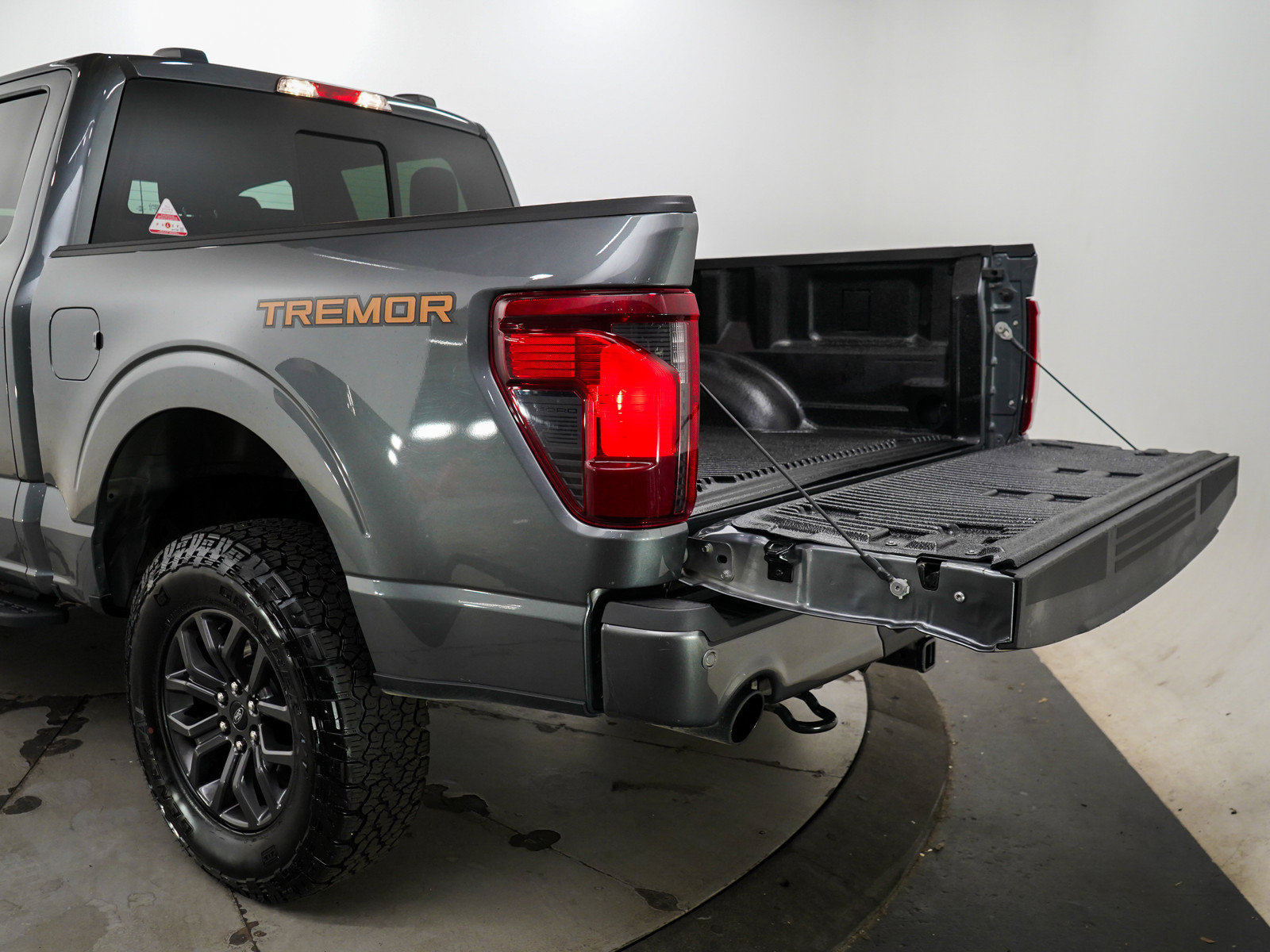 Used 2025 Ford F150 Tremor AWD/4WD image 9