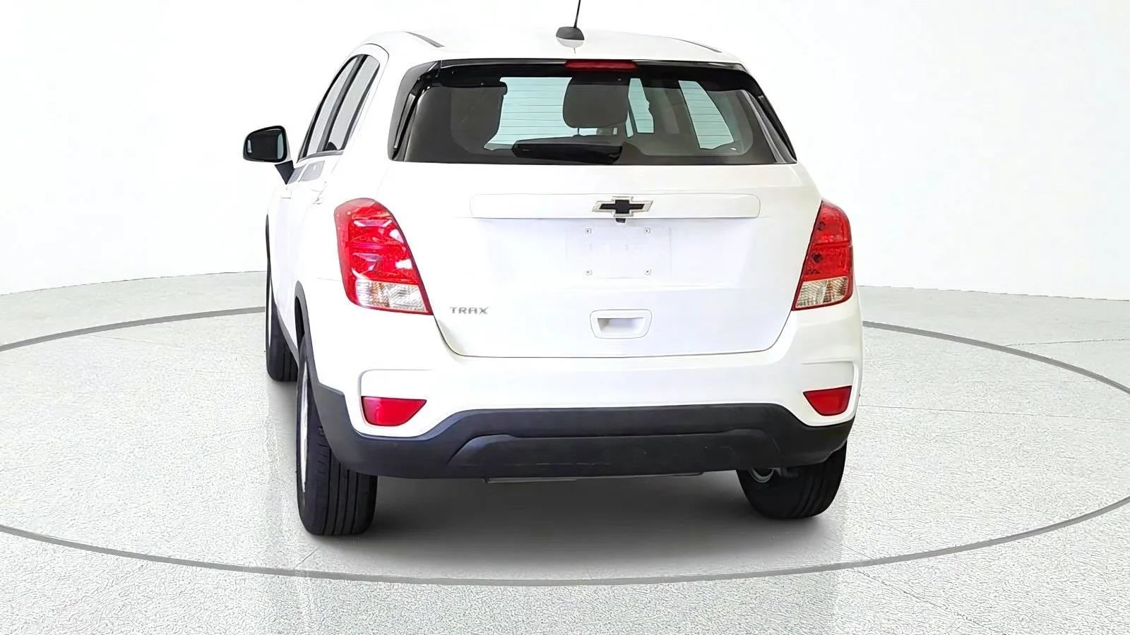 Used 2020 Chevrolet Trax LS FWD image 7