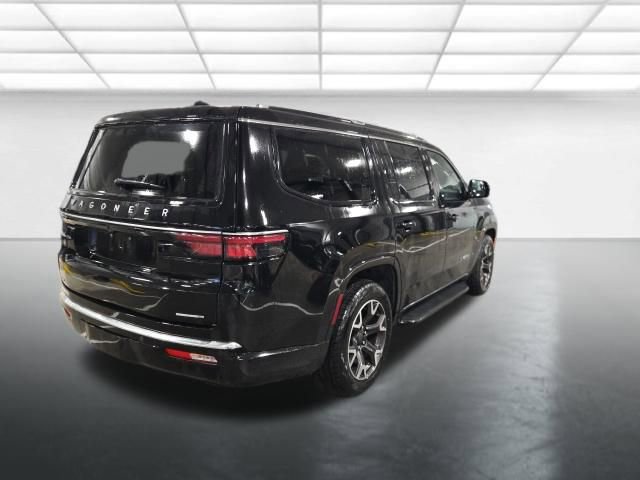 Used 2023 Jeep Wagoneer Series III w/ Preferred Equipment Group image 4