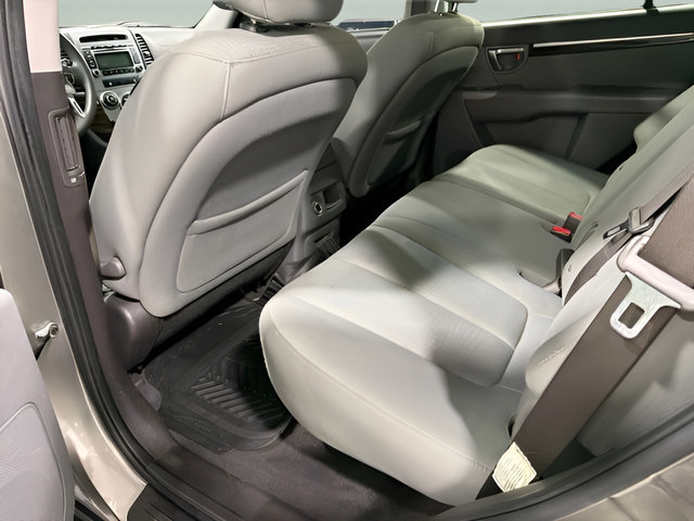 Used 2011 Hyundai Santa Fe GLS FWD image 28