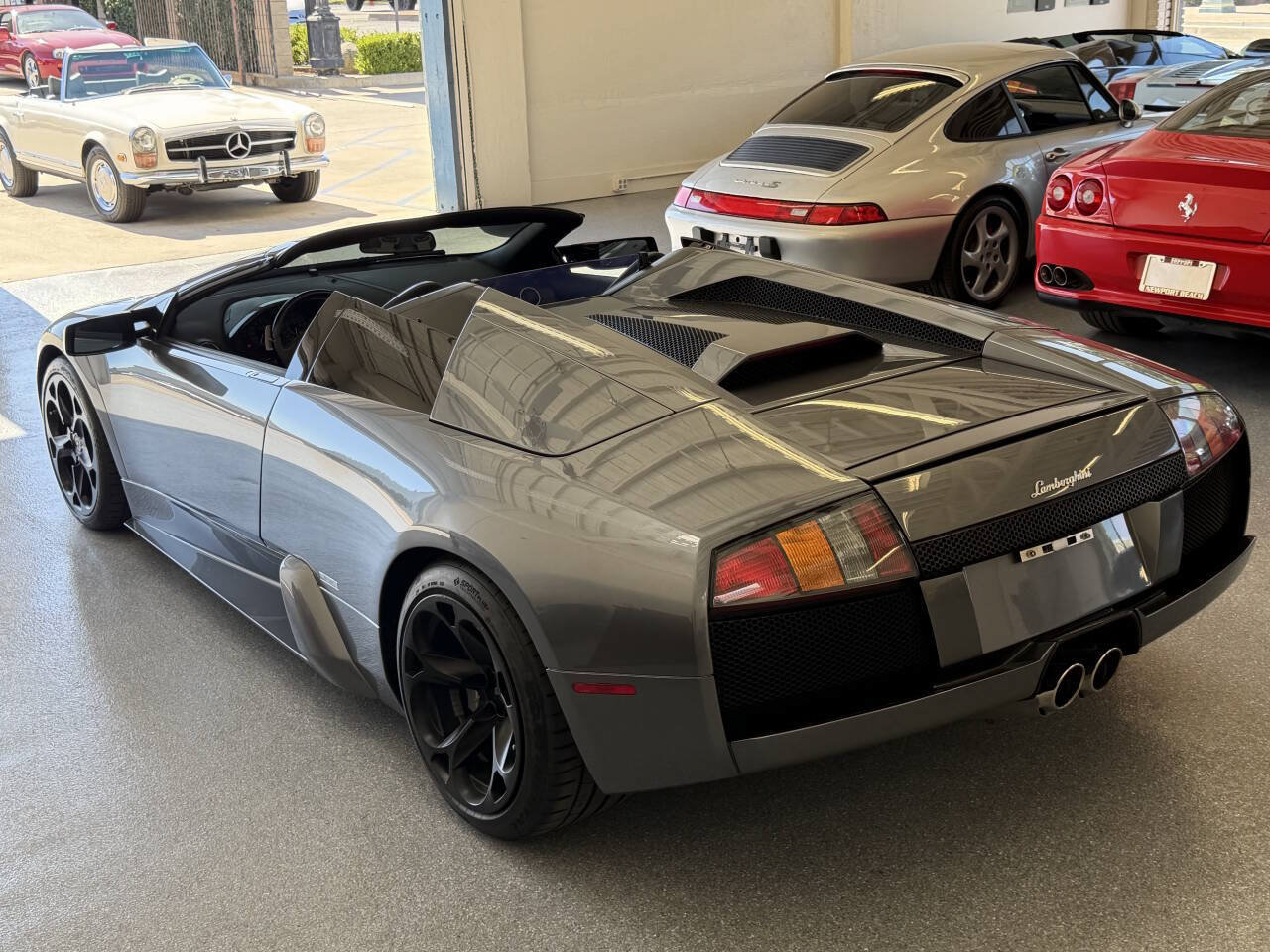 Used 2006 Lamborghini Murcielago Roadster AWD/4WD image 26