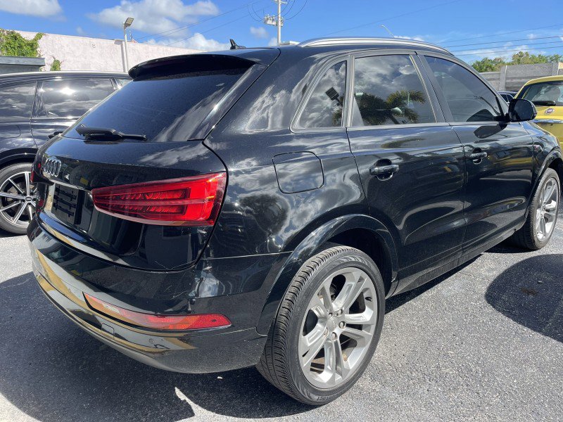 Used 2018 Audi Q3 2.0T Premium w/ Convenience Package image 2