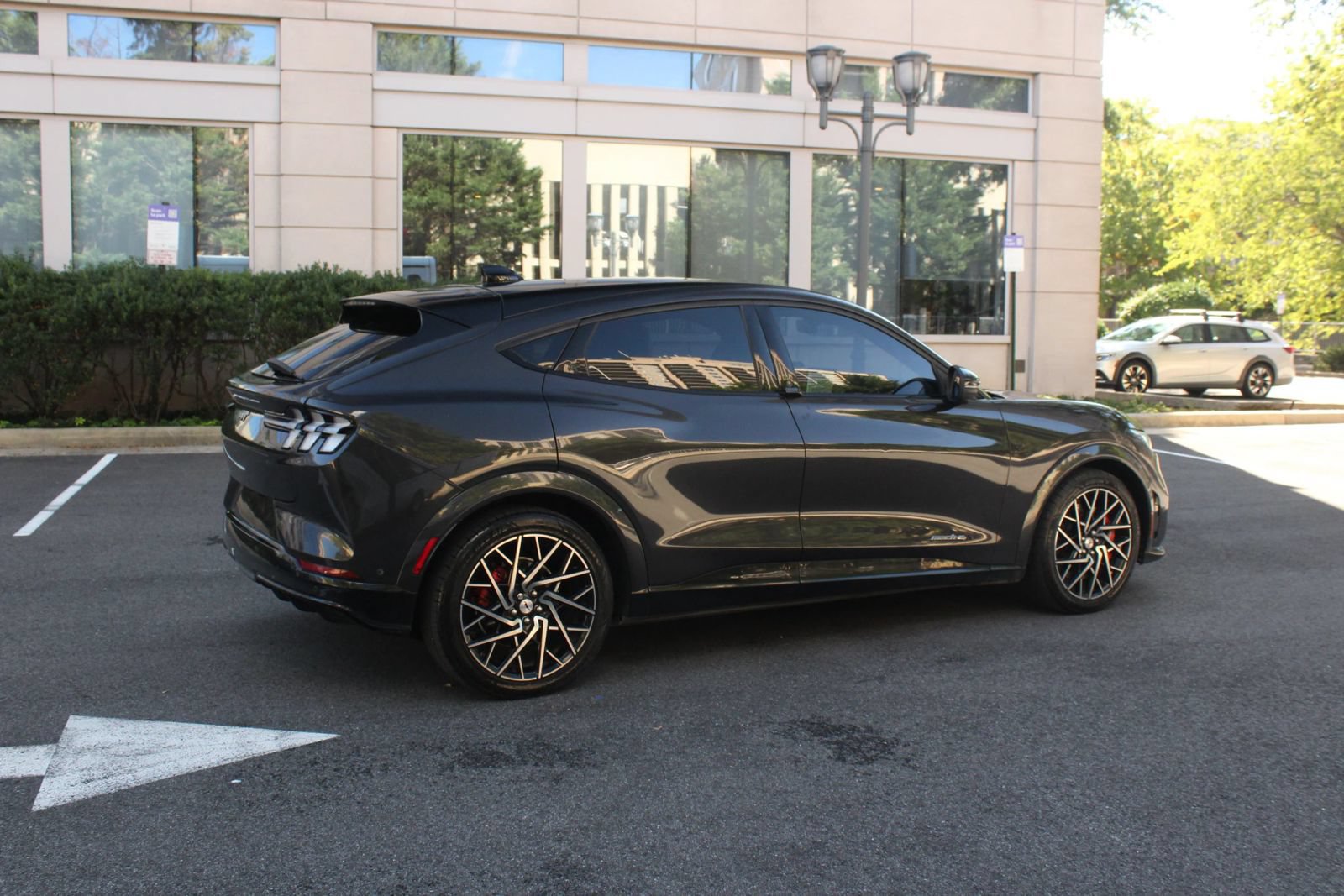 Used 2021 Ford Mustang Mach-E GT w/ GT Performance Edition AWD/4WD image 7