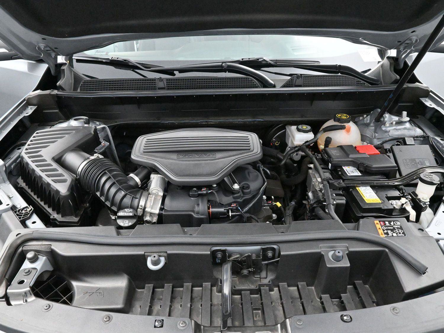 Used 2023 GMC Acadia AT4 w/ Technology Package image 45