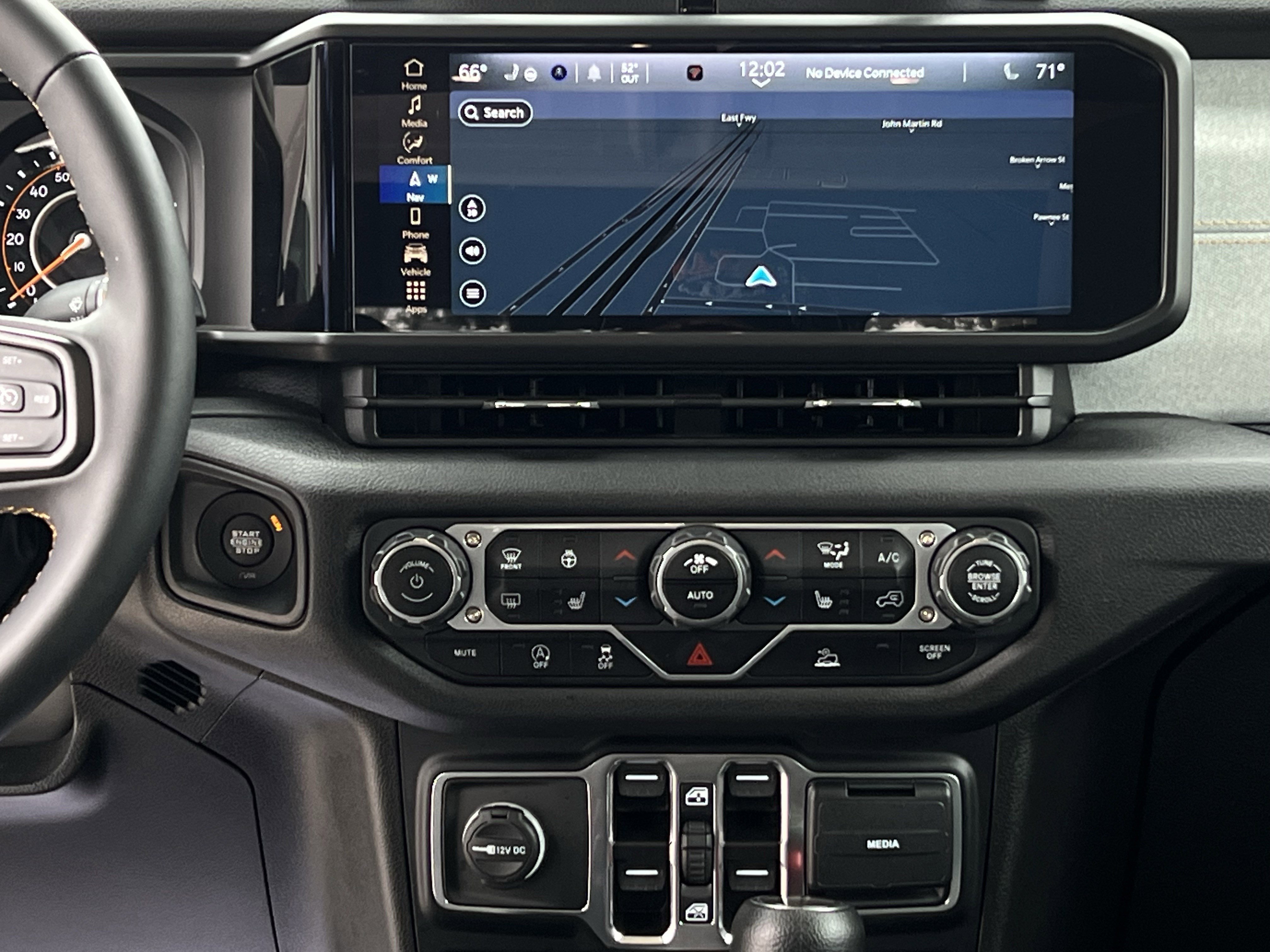 Used 2024 Jeep Gladiator Sport image 18