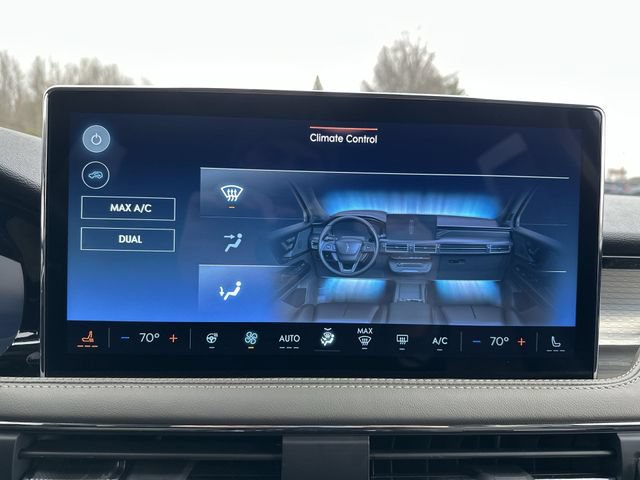 New 2025 Lincoln Corsair Reserve w/ Jet Appearance Package AWD/4WD image 19