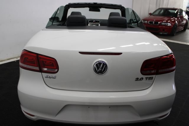 Used 2014 Volkswagen Eos Komfort FWD image 7