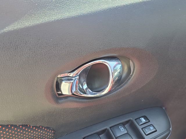 Certified 2016 Nissan Versa Note SR image 18