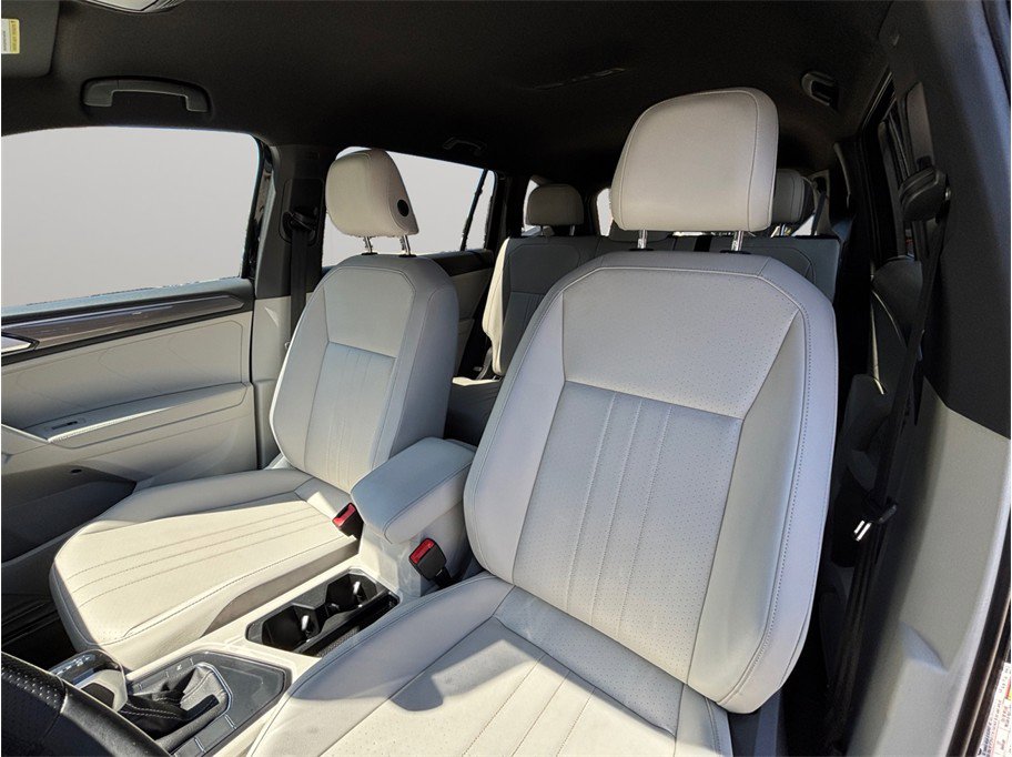 Used 2022 Volkswagen Tiguan SE R-Line FWD image 19