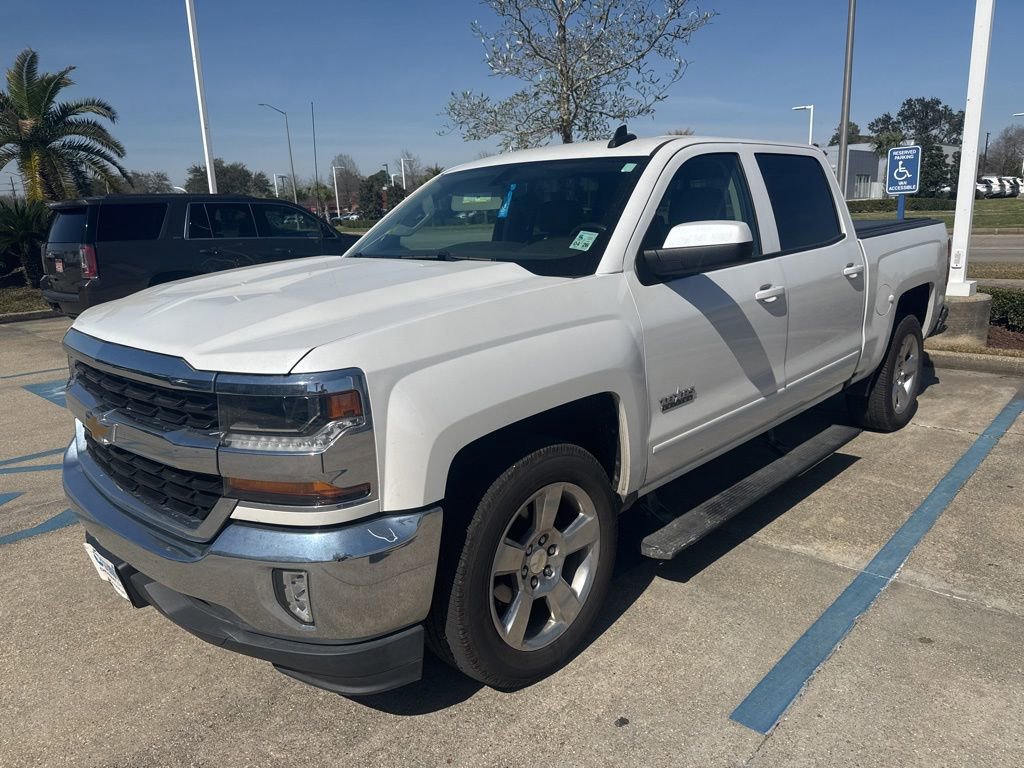 Used 2018 Chevrolet Silverado 1500 LT w/ Texas Edition image 4