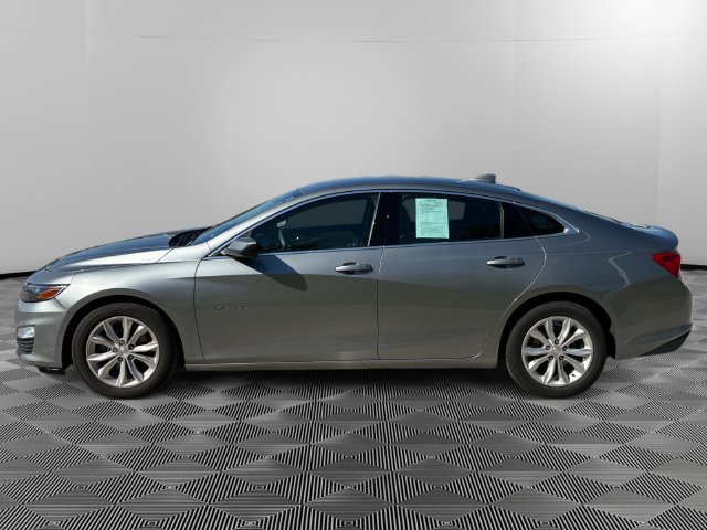 Used 2024 Chevrolet Malibu LT FWD image 2