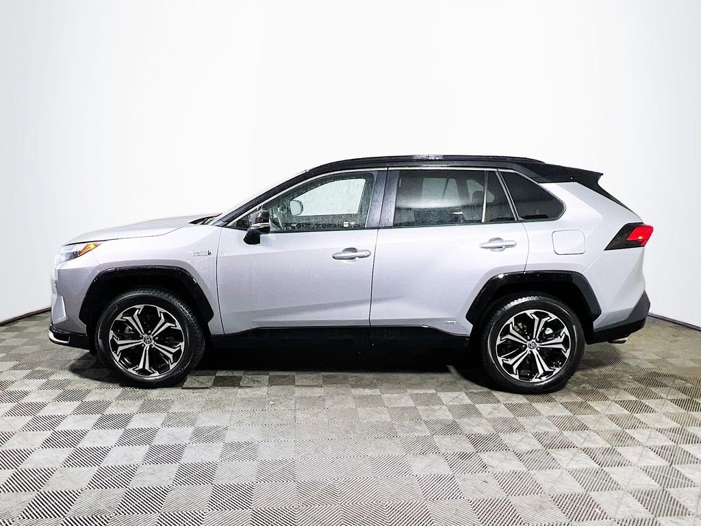 Certified 2024 Toyota RAV4 XSE w/ Premium Package AWD/4WD image 5
