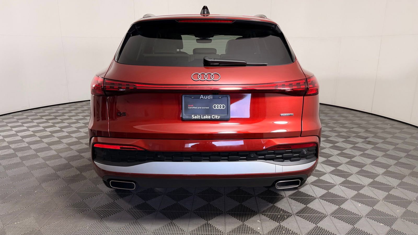 Used 2025 Audi Q5 Premium Plus w/ Premium Plus image 9