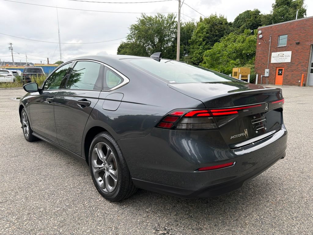 Used 2023 Honda Accord EX image 4