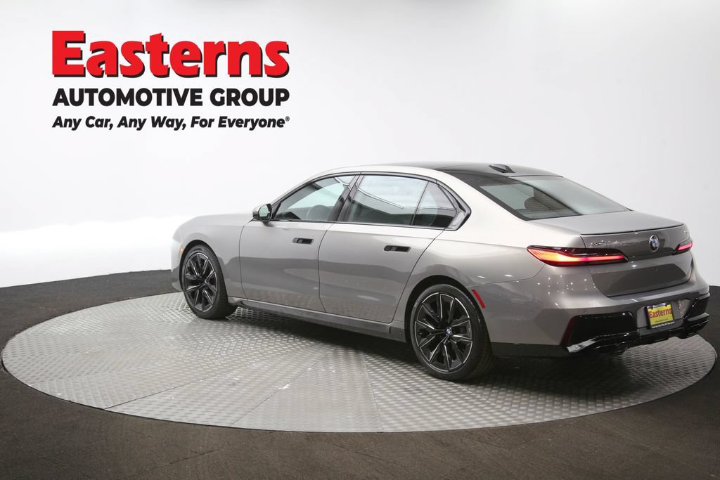 Used 2023 BMW 760i xDrive w/ Executive Package AWD/4WD image 68