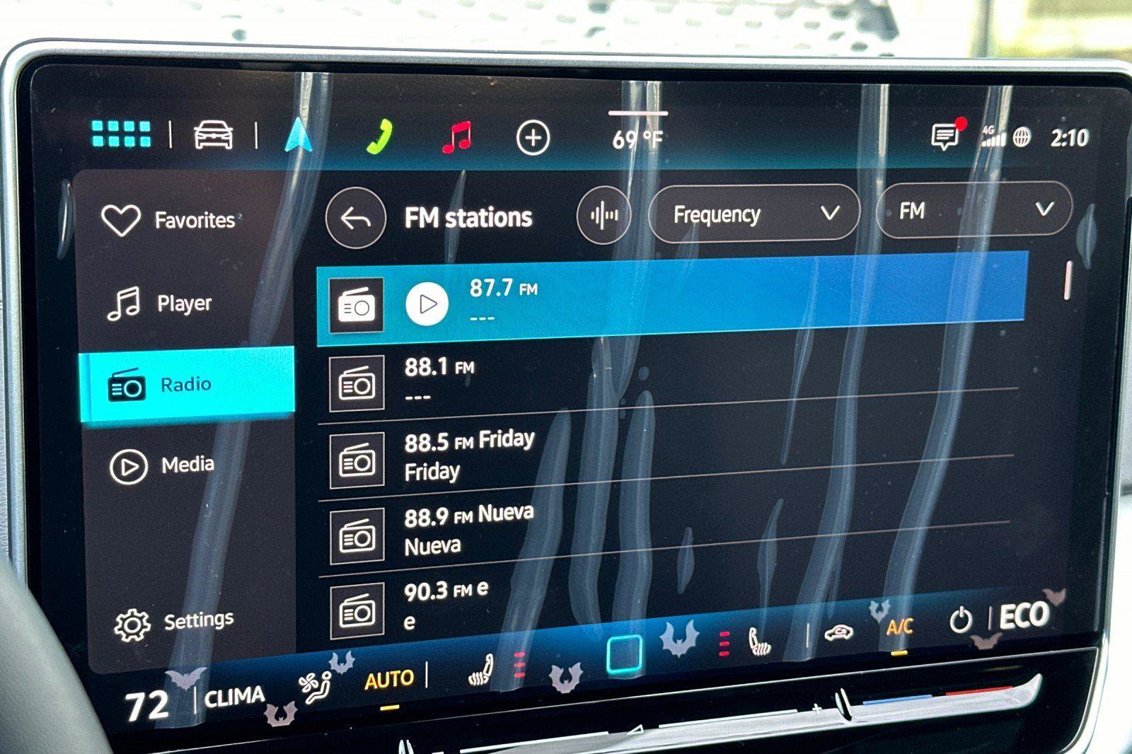 New 2025 Volkswagen ID.4 Pro image 17