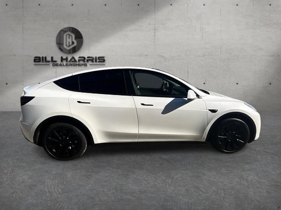 Used 2021 Tesla Model Y Long Range AWD/4WD image 5