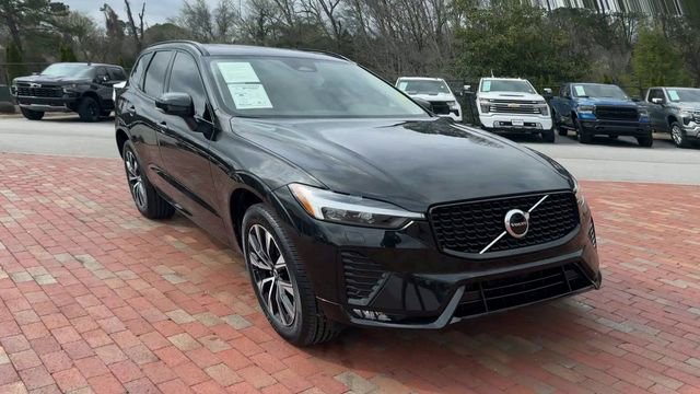 Used 2024 Volvo XC60 B5 Core w/ Protection Package Premier image 5