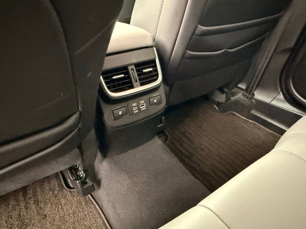 Used 2024 Subaru Outback Limited image 25