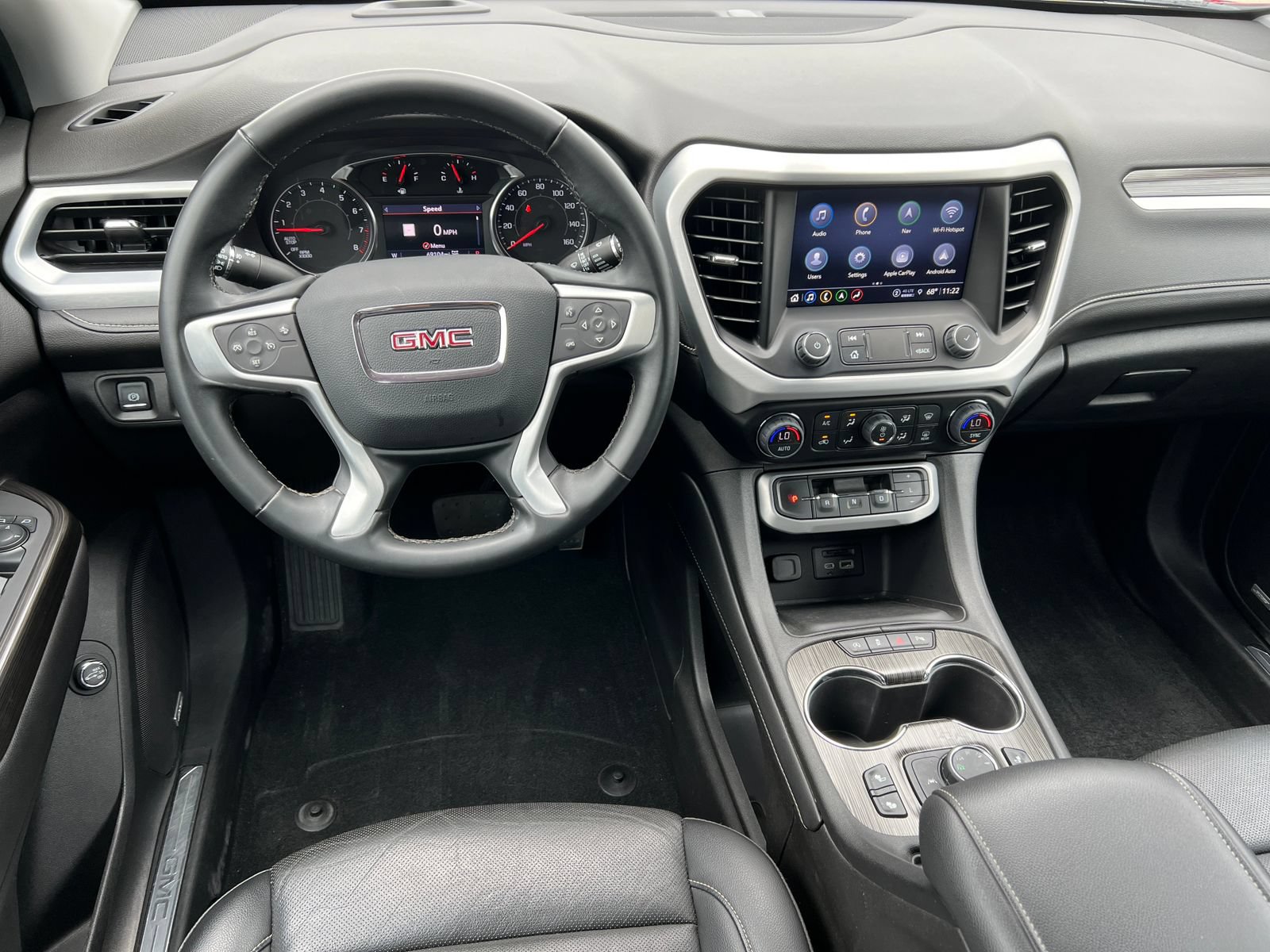 Certified 2023 GMC Acadia SLT w/ Trailering Package AWD/4WD image 4