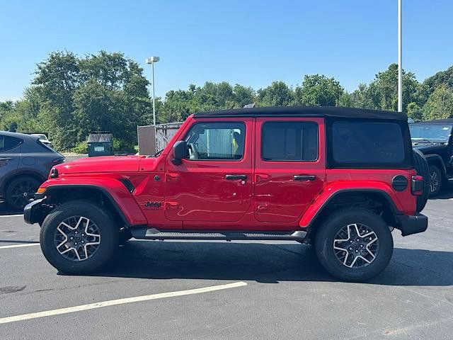 New 2025 Jeep Wrangler Unlimited Sahara AWD/4WD image 5