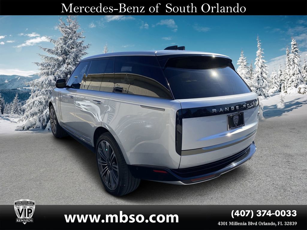 Used 2023 Land Rover Range Rover SE image 18