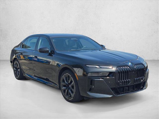 Certified 2023 BMW i7 xDrive60 AWD/4WD image 3
