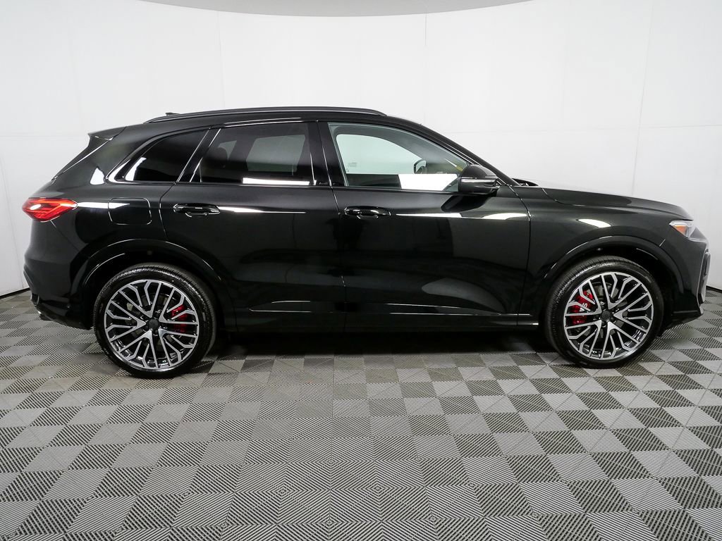 New 2026 Audi SQ5 Premium Plus image 2
