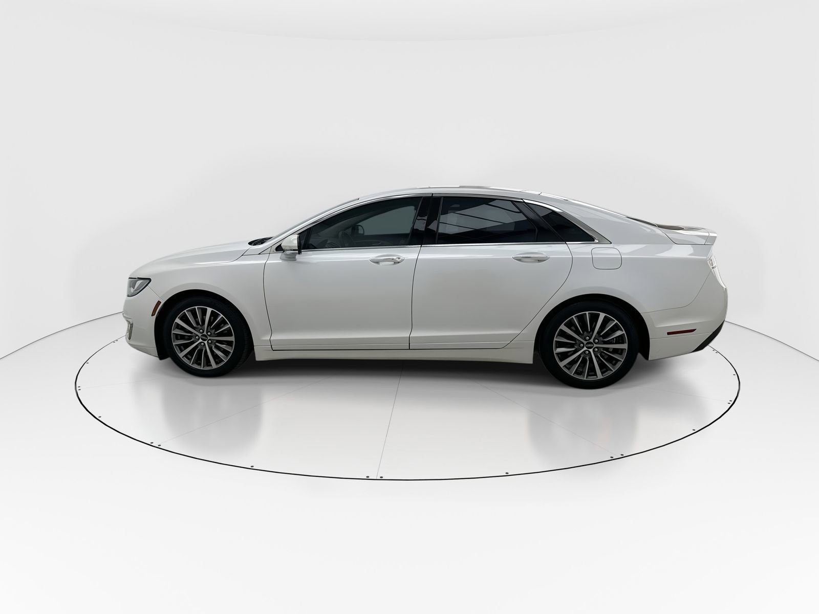Used 2019 Lincoln MKZ Reserve image 5