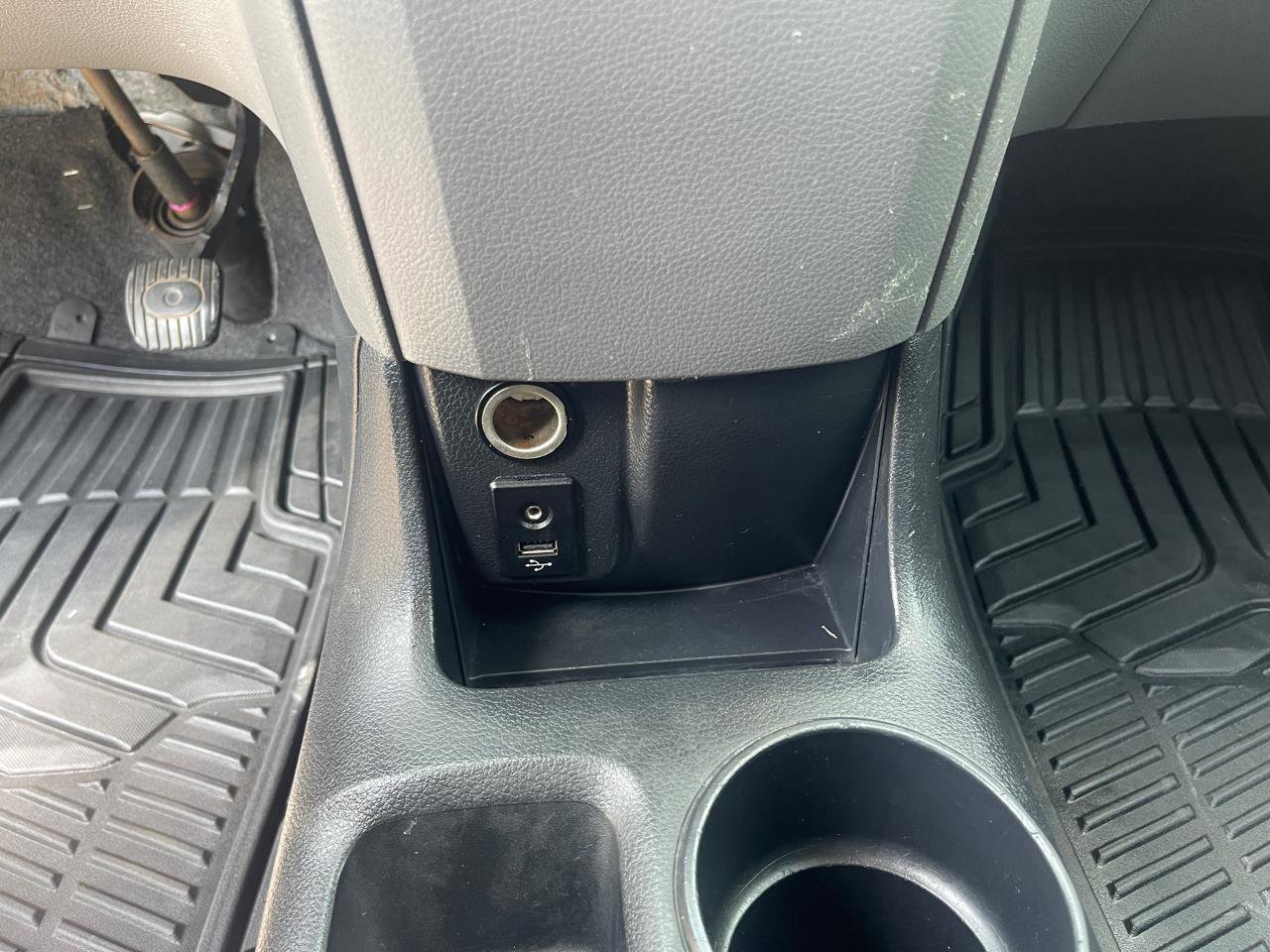 Used 2014 Nissan NV200 SV w/ Technology Package FWD image 20