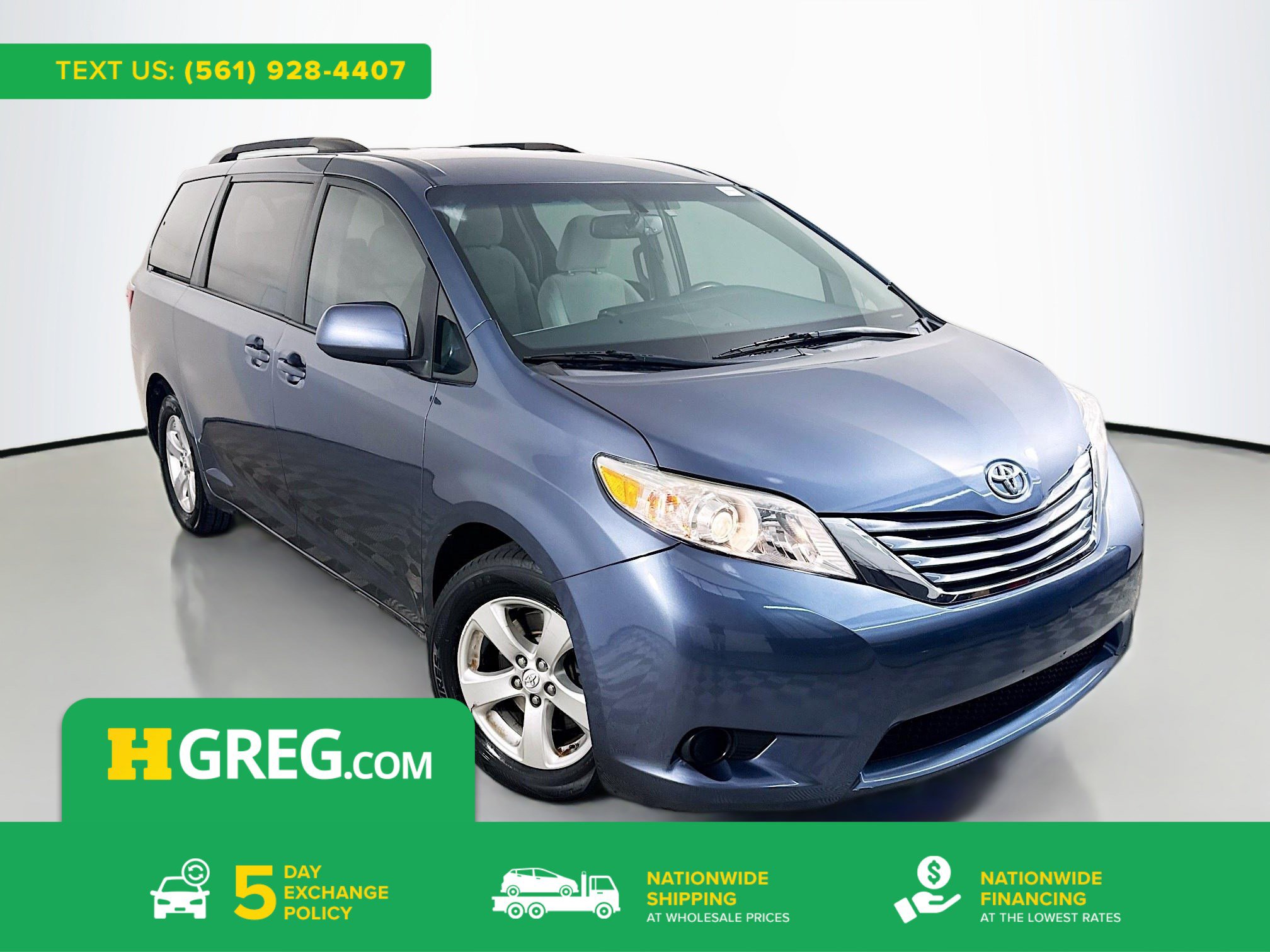 Used 2017 Toyota Sienna LE image 1