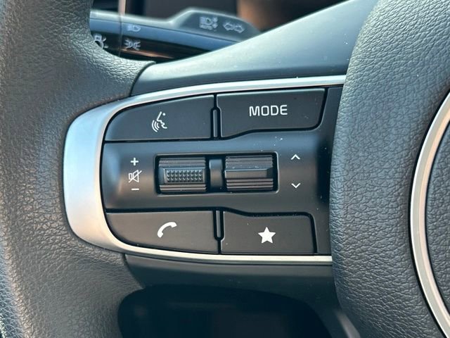 Used 2025 Kia Sportage LX image 21