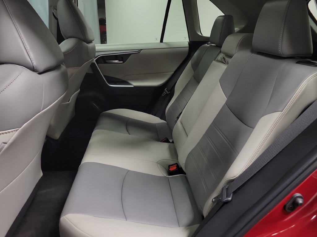 Used 2023 Toyota RAV4 XLE Premium FWD image 29
