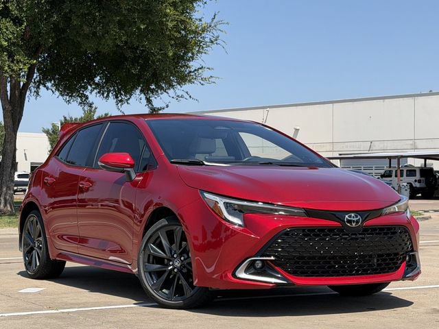 Used 2025 Toyota Corolla XSE FWD image 2