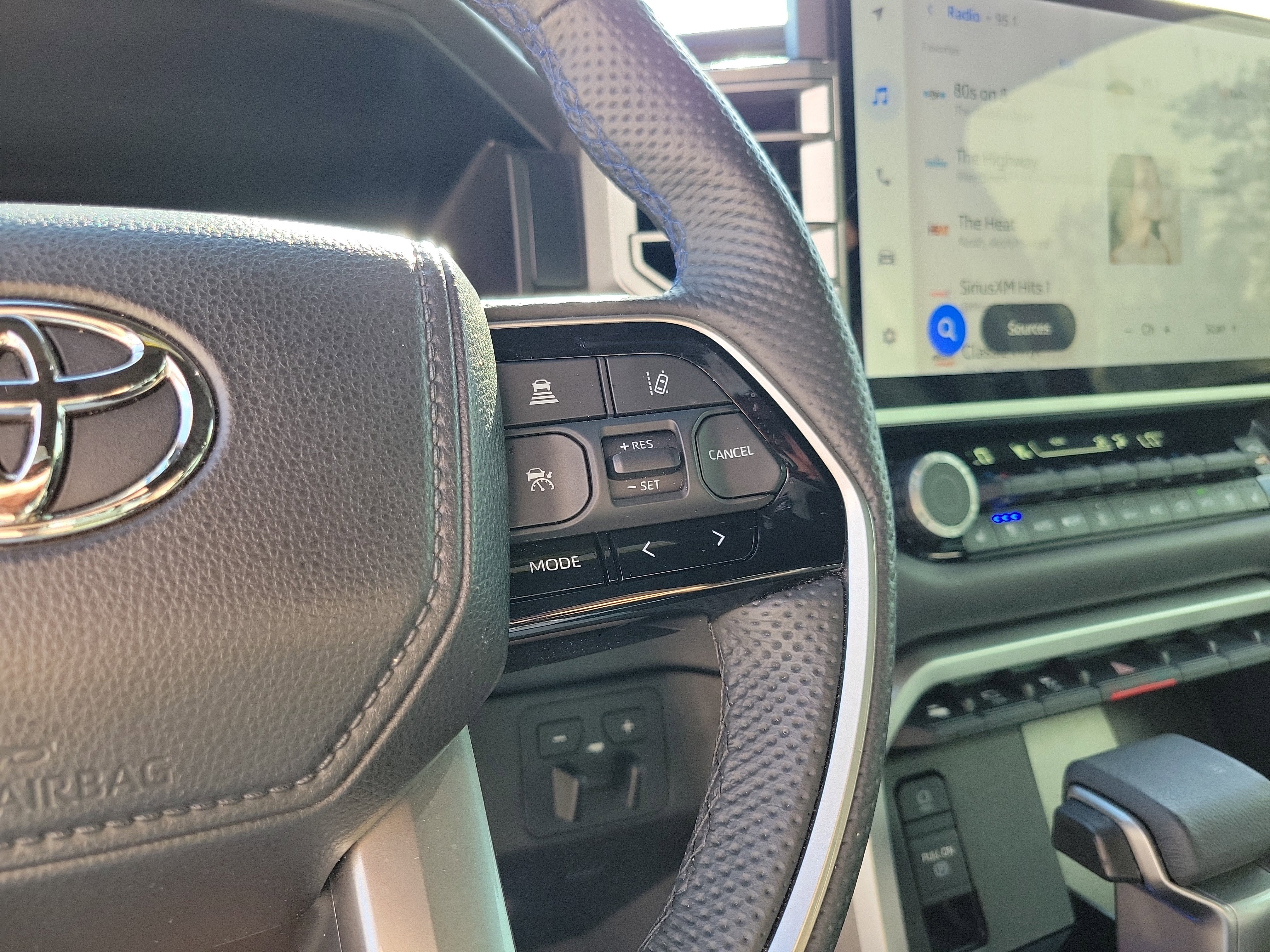Certified 2025 Toyota Sequoia Platinum AWD/4WD image 15