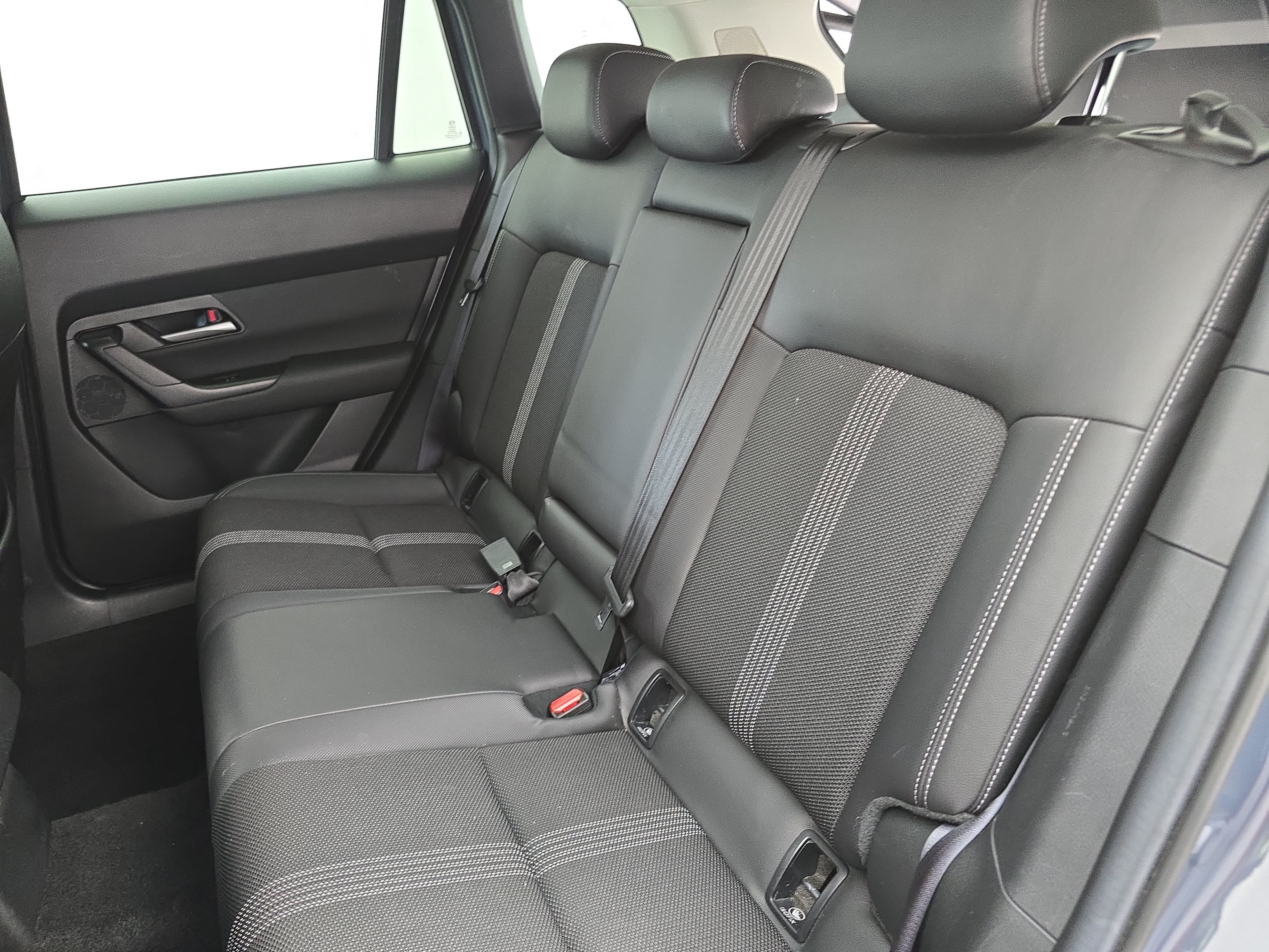 Used 2025 MAZDA CX-50 AWD 2.5 S w/ Premium Package image 14