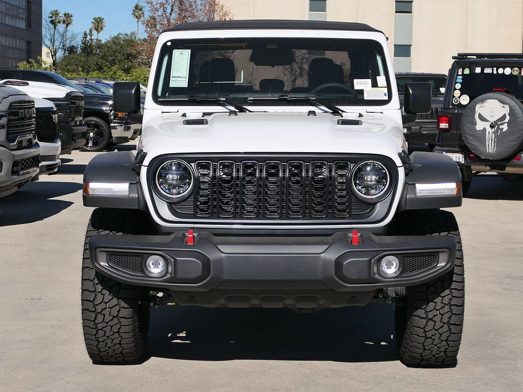 New 2026 Jeep Gladiator Rubicon w/ Safety Group AWD/4WD image 6