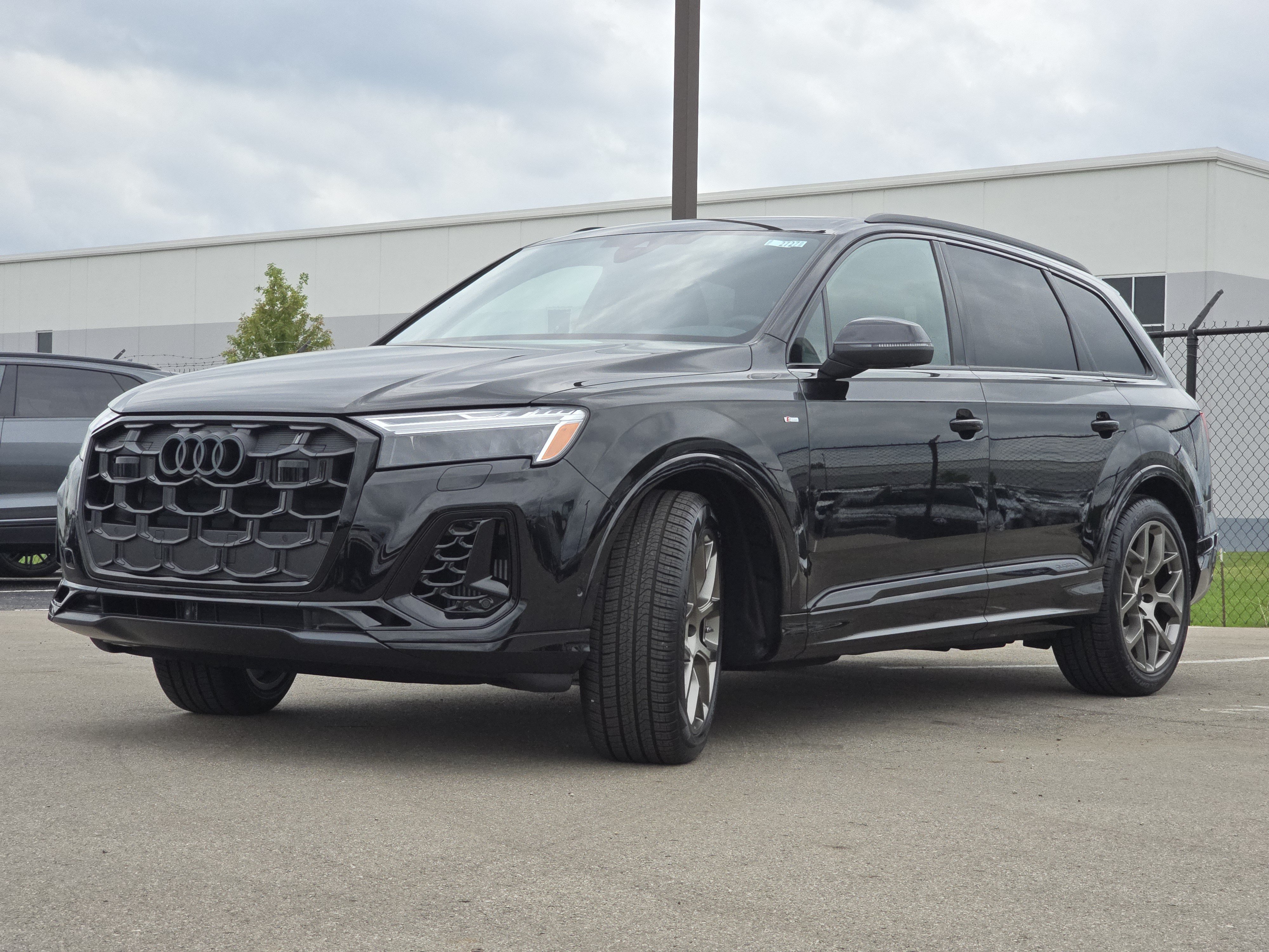 New 2026 Audi Q7 Premium Plus AWD/4WD image 3