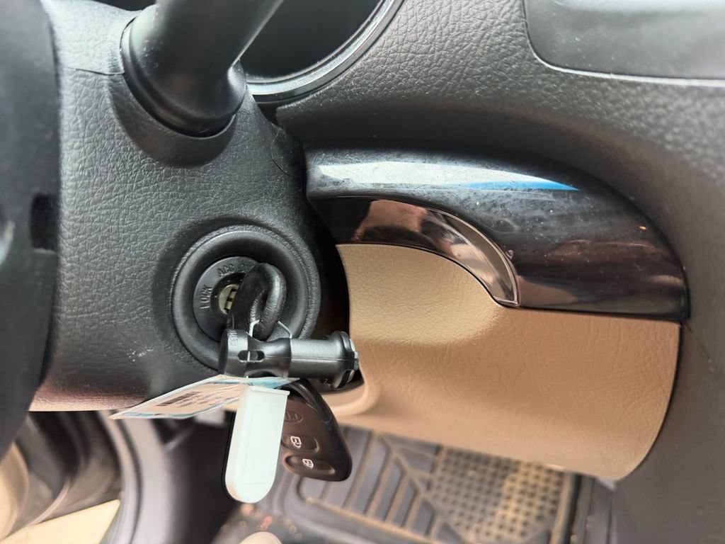 Used 2011 Kia Sorento 2WD image 30