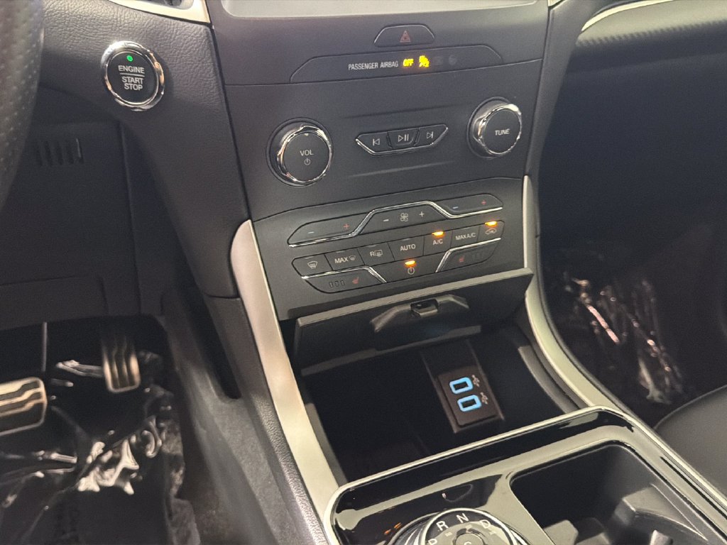 Used 2020 Ford Edge ST-Line FWD image 23