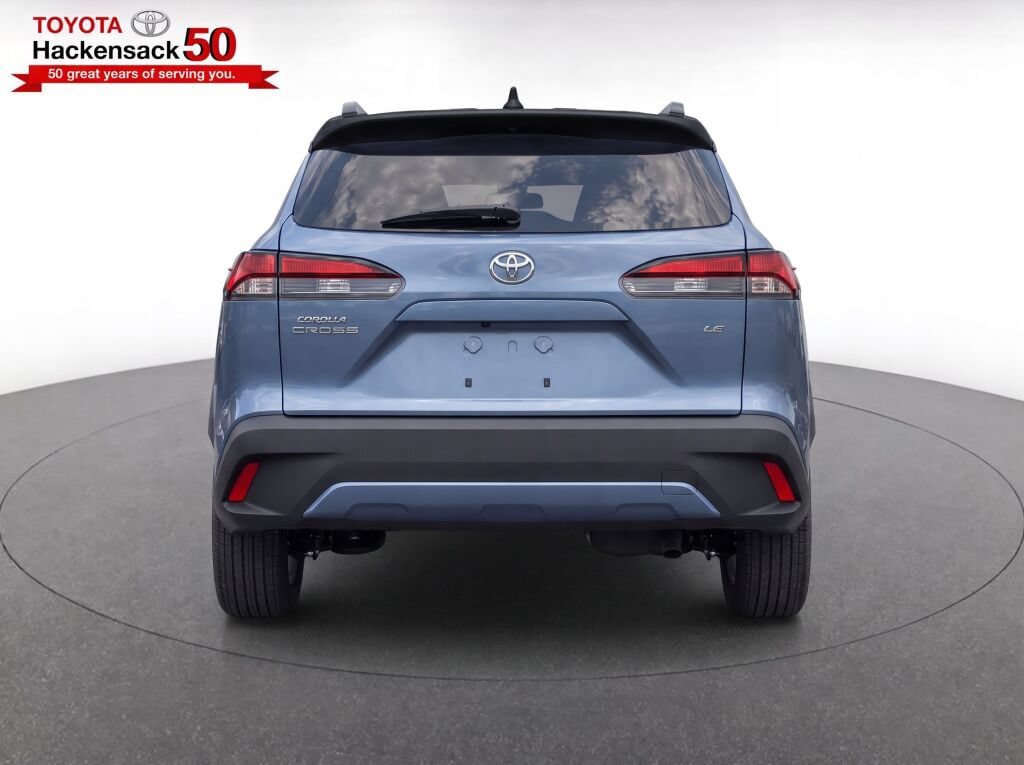 Certified 2026 Toyota Corolla Cross LE FWD image 39