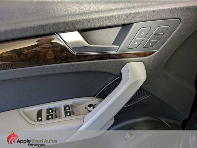 Used 2018 Audi Q5 2.0T Premium Plus w/ Premium Plus Package image 12
