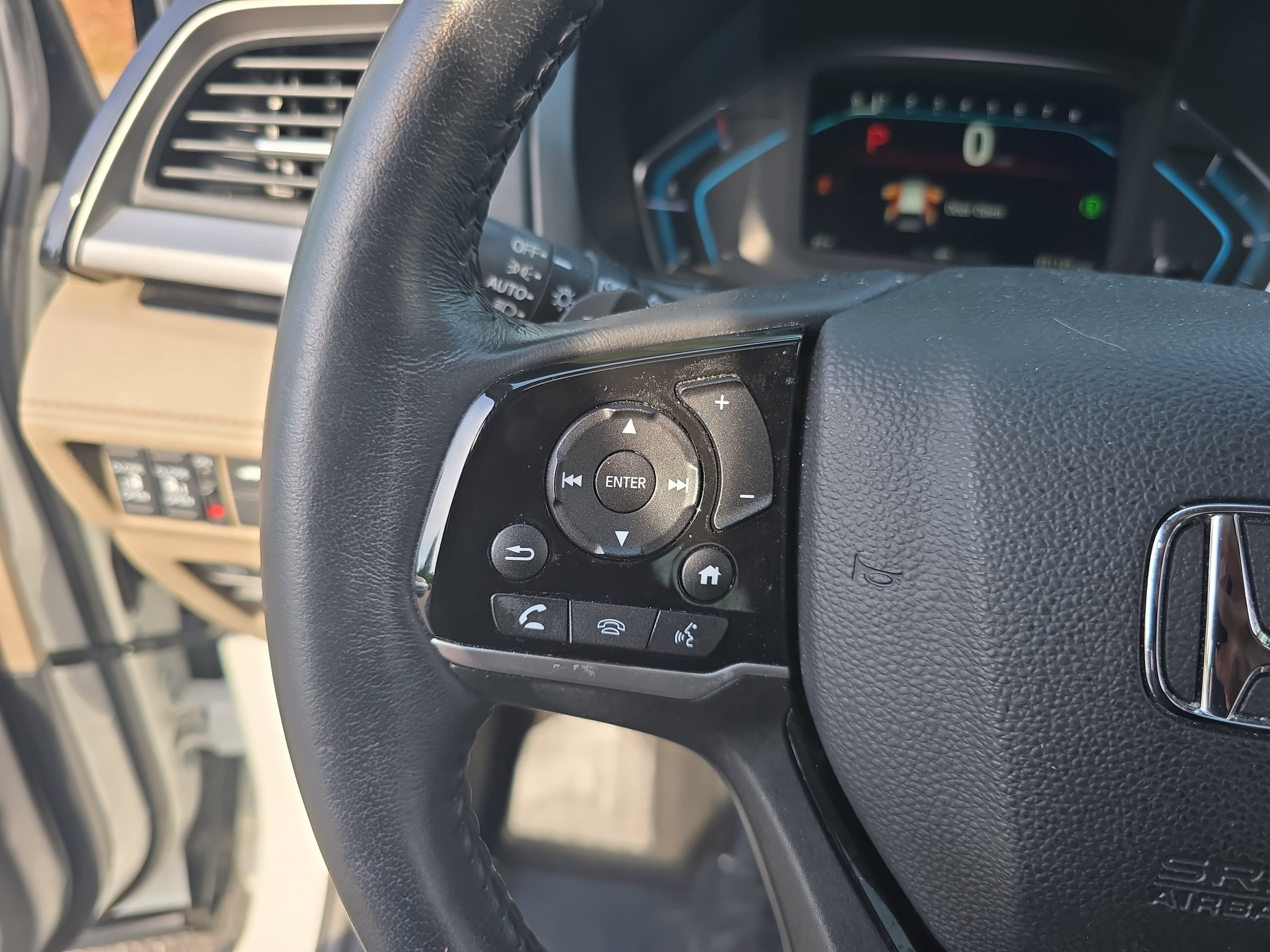 Used 2023 Honda Odyssey Touring image 19